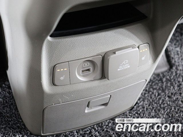 Kia Canival 2017 — photo 12