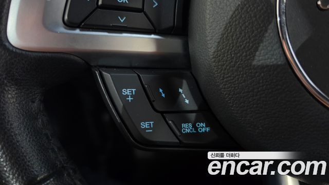 Ford Mustang 2015 — photo 17