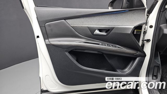 Peugeot 3008 2019 — photo 14