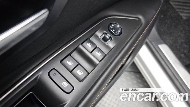 Peugeot 3008 2019 — photo 30
