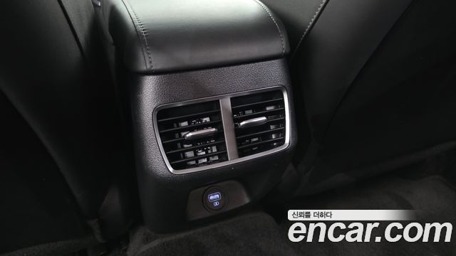 Hyundai Sonata 2023 — photo 31