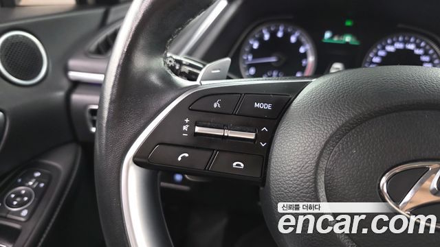 Hyundai Sonata 2023 — photo 32