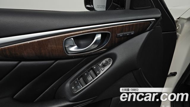 Infiniti Q50 2014 — photo 30