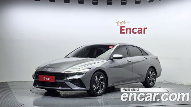 Hyundai AVANTE 2025 — photo 1