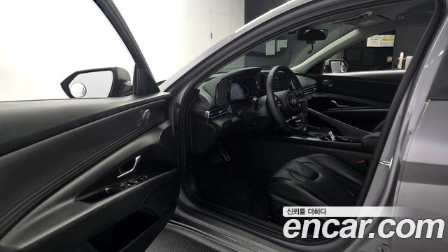Hyundai AVANTE 2025 — photo 13