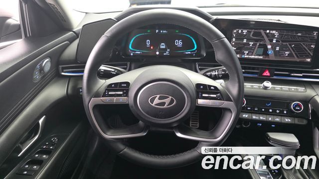 Hyundai AVANTE 2025 — photo 19