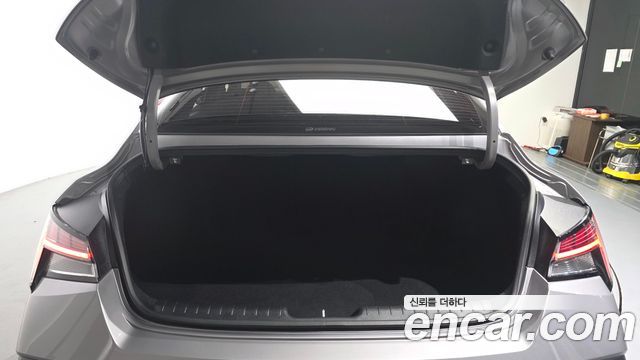 Hyundai AVANTE 2025 — photo 26