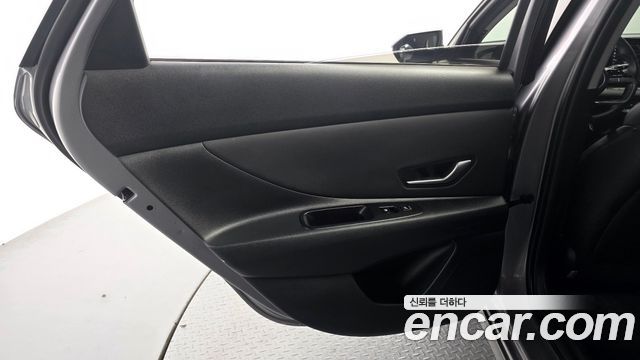 Hyundai AVANTE 2025 — photo 15