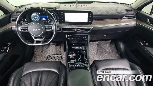 Kia K5 2022 — photo 10