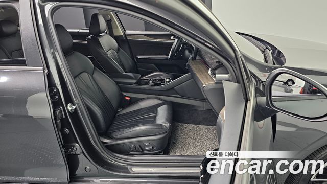 Kia K5 2022 — photo 13