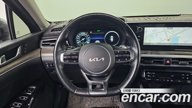 Kia K5 2022 — photo 18