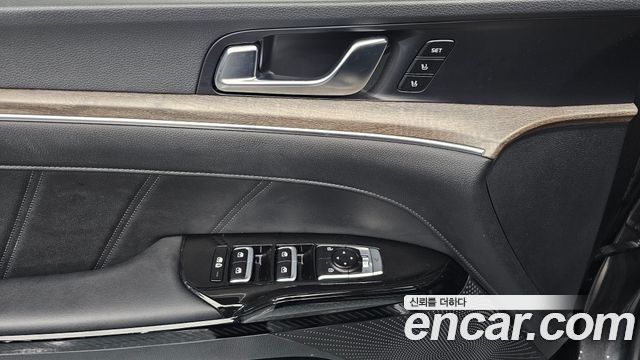 Kia K5 2022 — photo 25