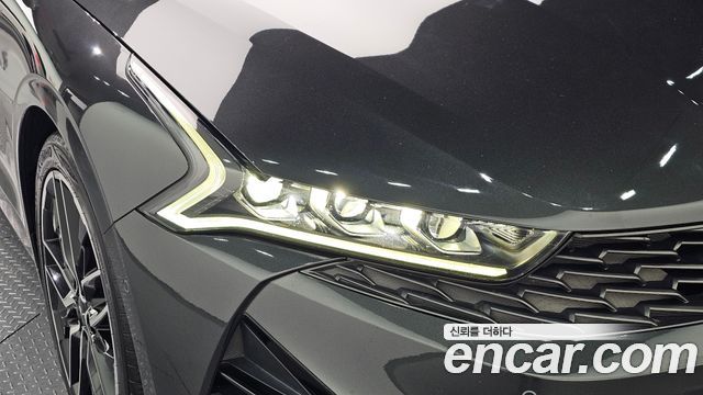 Kia K5 2022 — photo 8