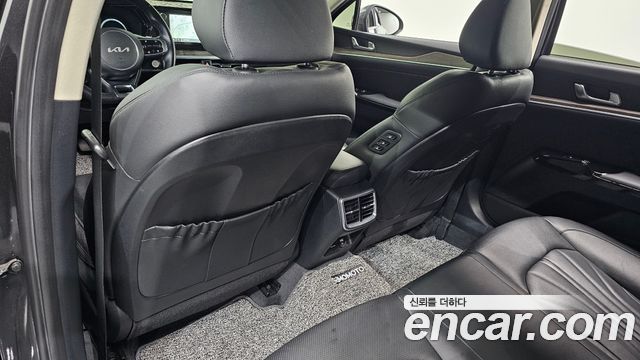 Kia K5 2022 — photo 29