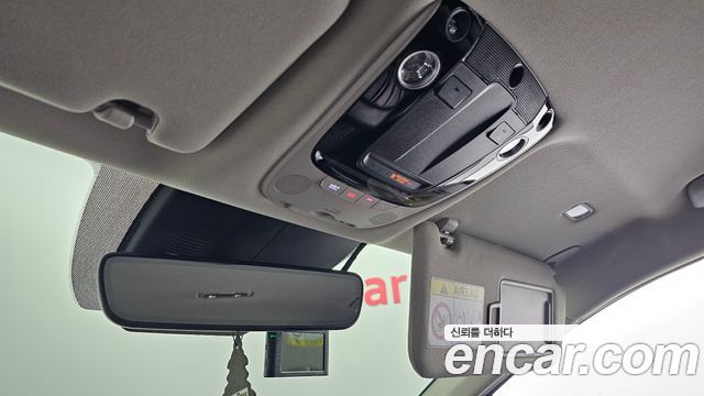 Kia K5 2022 — photo 30