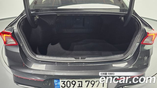 Kia K5 2022 — photo 31