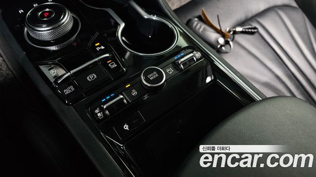 Kia K5 2022 — photo 33