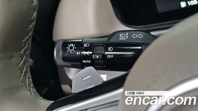 Kia Canival 2022 — photo 22
