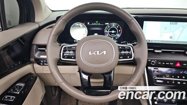 Kia Canival 2022 — photo 23