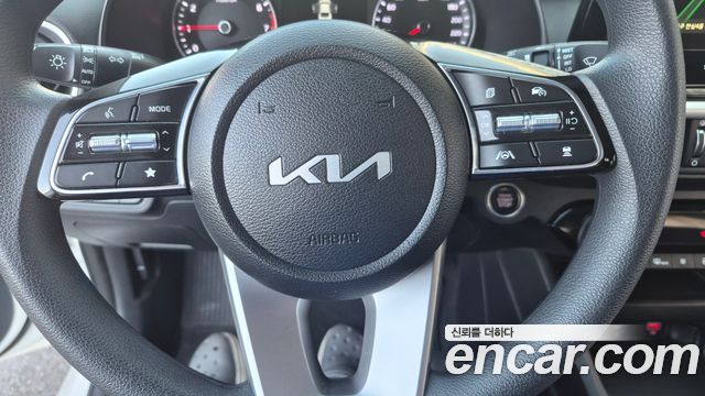 Kia K3 2022 — photo 9