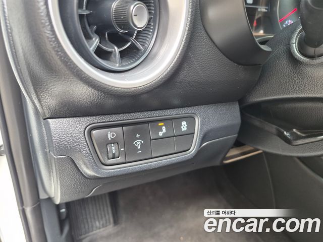 Kia K3 2022 — photo 15