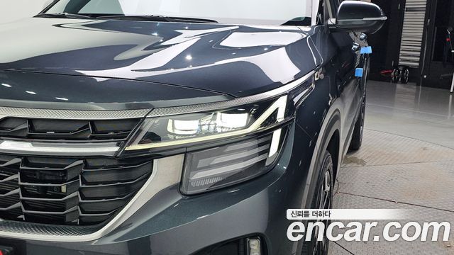Kia Seltos 2023 — photo 8