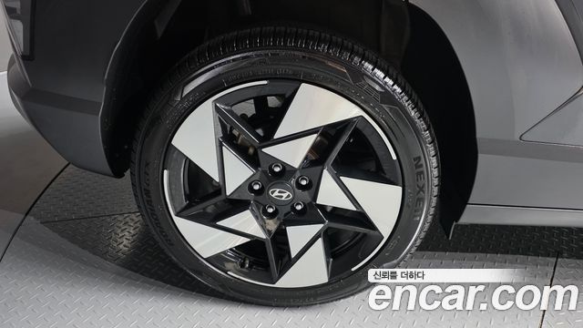 Hyundai Kona 2023 — photo 5