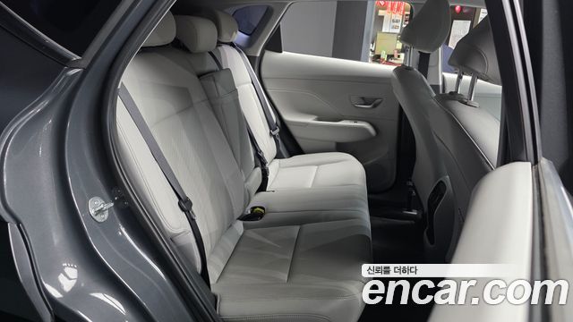 Hyundai Kona 2023 — photo 18