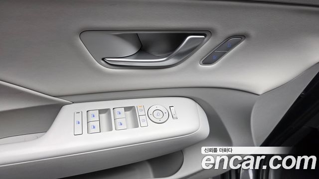 Hyundai Kona 2023 — photo 29