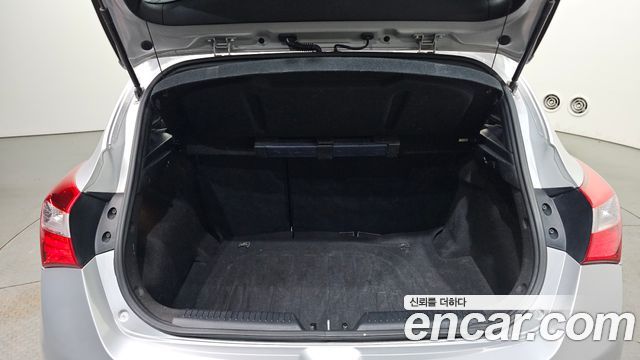 Hyundai i30 2016 — photo 20