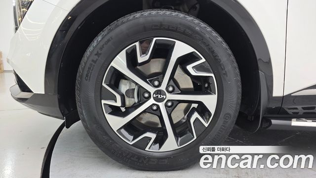 Kia Sportage 2023 — photo 5
