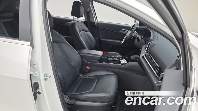 Kia Sportage 2023 — photo 11