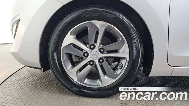 Hyundai i30 2016 — photo 5