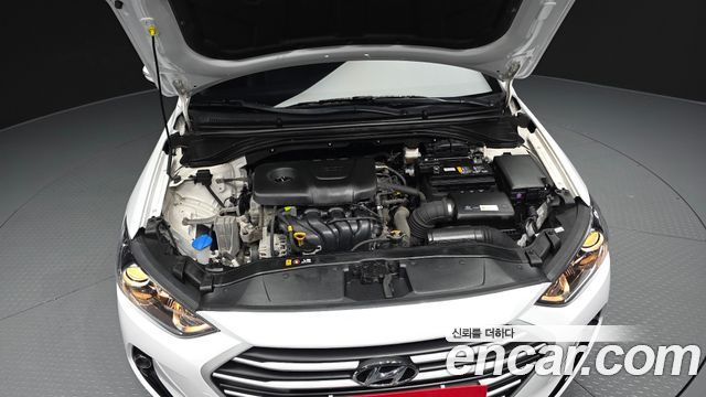 Hyundai AVANTE 2018 — photo 6