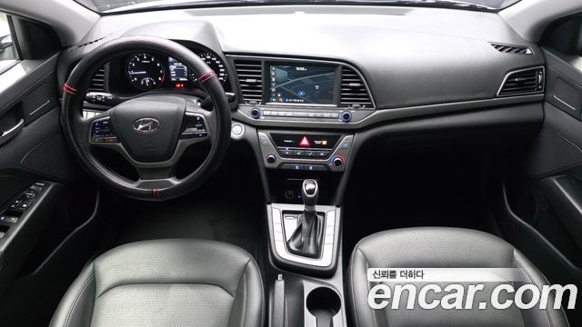 Hyundai AVANTE 2018 — photo 10