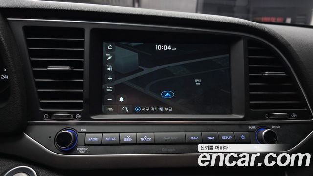 Hyundai AVANTE 2018 — photo 20