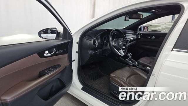Kia K3 2019 — photo 13