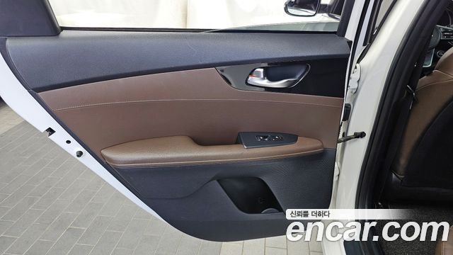 Kia K3 2019 — photo 15