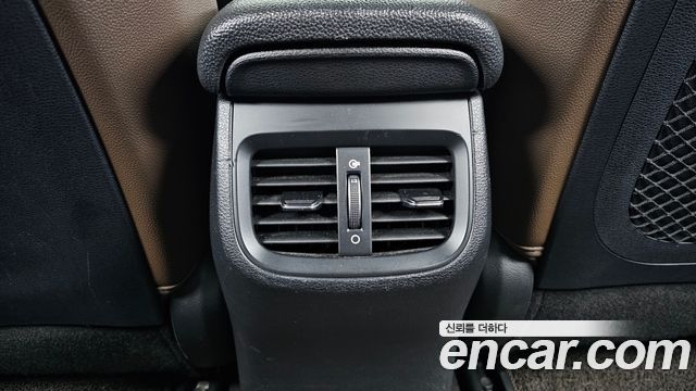 Kia K3 2019 — photo 30