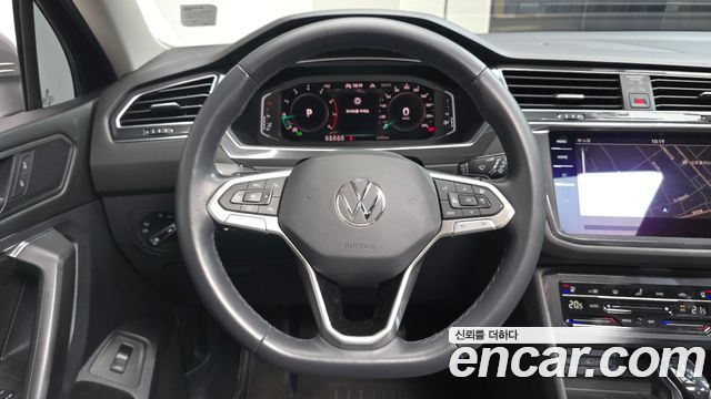 Volkswagen Tiguan 2023 — photo 21