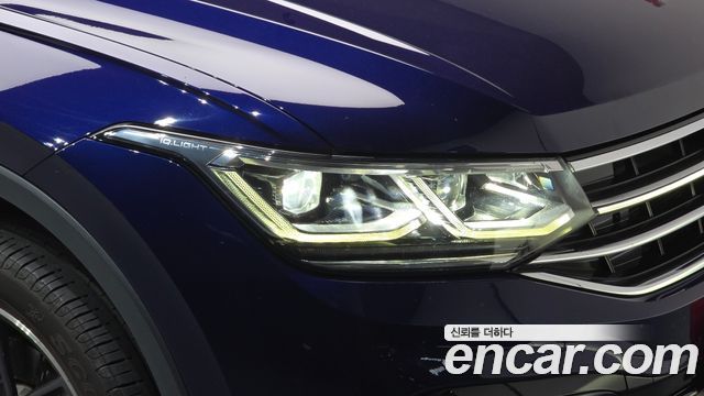 Volkswagen Tiguan 2023 — photo 8