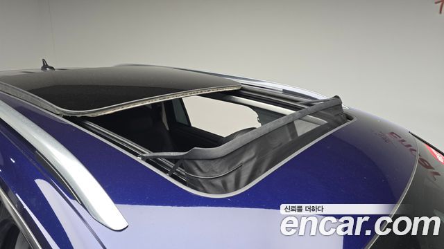 Volkswagen Tiguan 2023 — photo 30