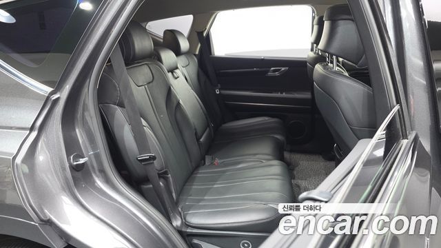 Genesis GV80 2022 — photo 11
