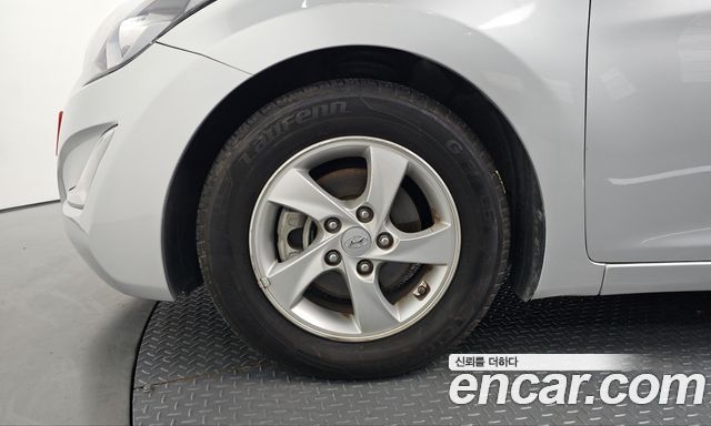 Hyundai AVANTE 2016 — photo 5