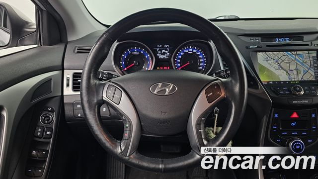 Hyundai AVANTE 2016 — photo 19