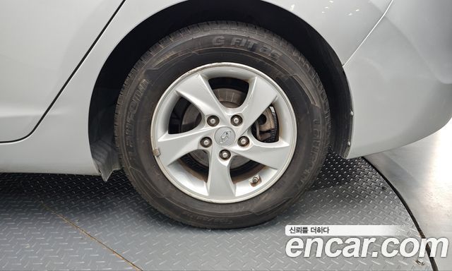 Hyundai AVANTE 2016 — photo 7