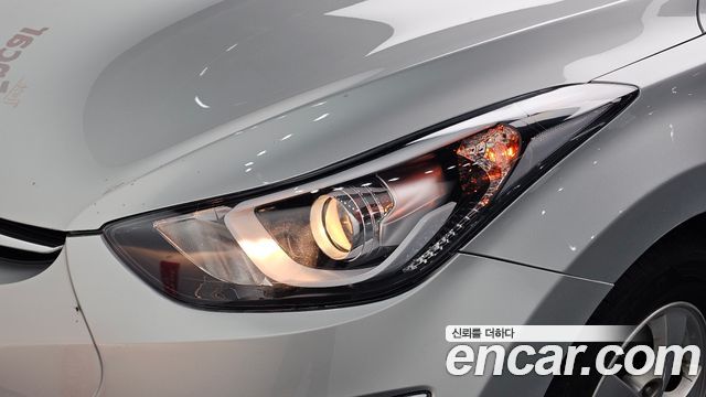 Hyundai AVANTE 2016 — photo 8