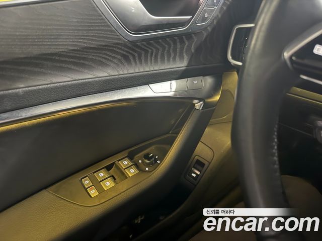 Audi A6 2021 — photo 12
