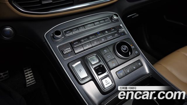 Hyundai Santafe 2021 — photo 12