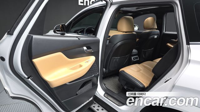 Hyundai Santafe 2021 — photo 16